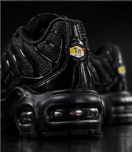 La Nike Air Max Plus TN triple black