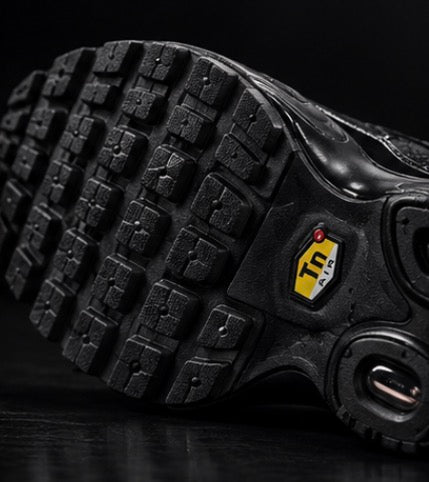 La Nike Air Max Plus TN triple black